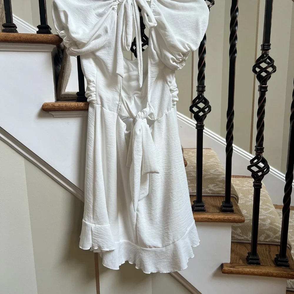 Lucy in the Sky Off White Ruffle Mini Dress w/ Back Ties | Women’s Size Large - Picture 4 of 12